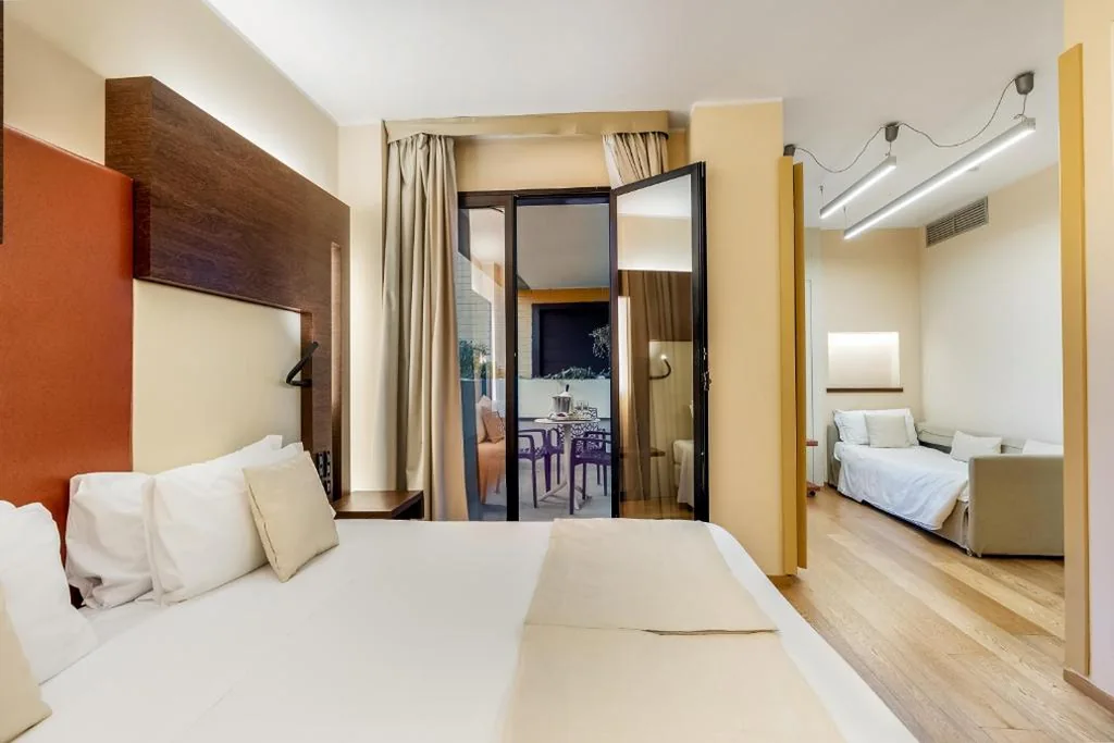 Superior Triple Room — Art Hotel Navigli