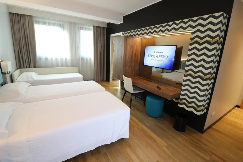 Camera Tripla Superior — Hotel Domenichino