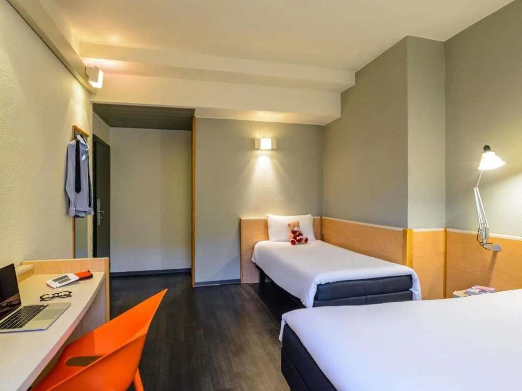 Superior Triple Room — Ibis Milano Centro