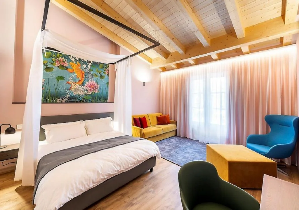 Superior Triple Room — Regina del Garda Suite