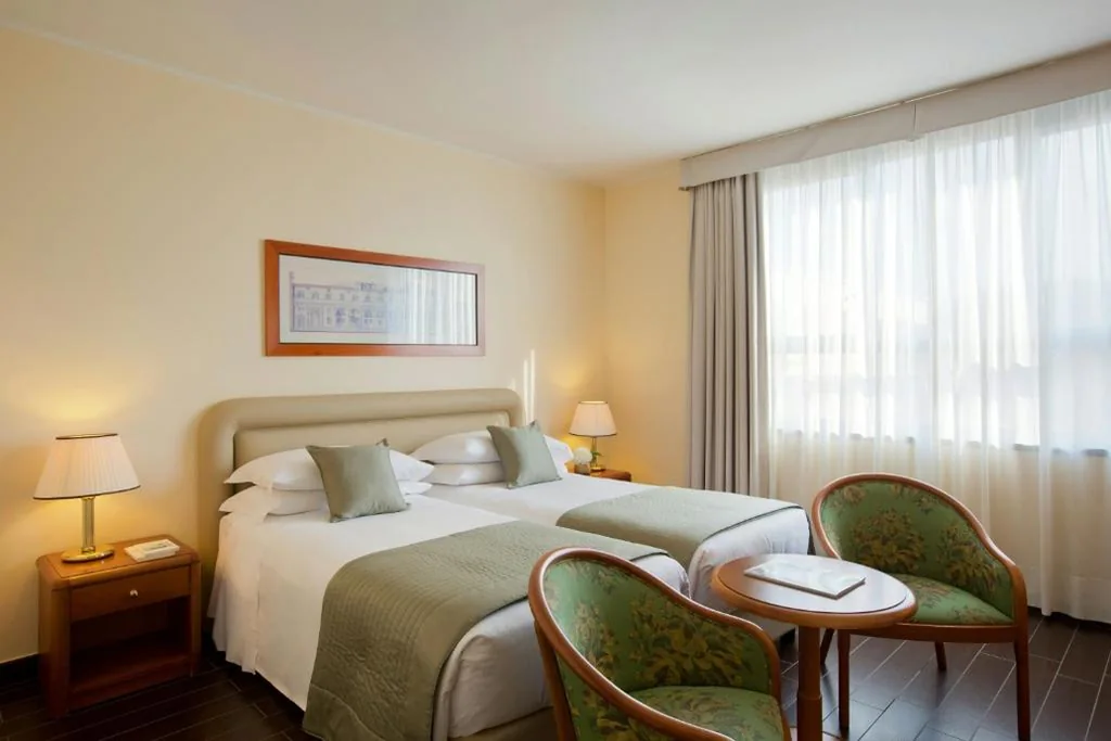 Camera Tripla Superior — Starhotels Business Palace