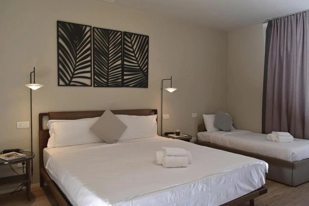Triple Room — Villa Pioppi Hotel
