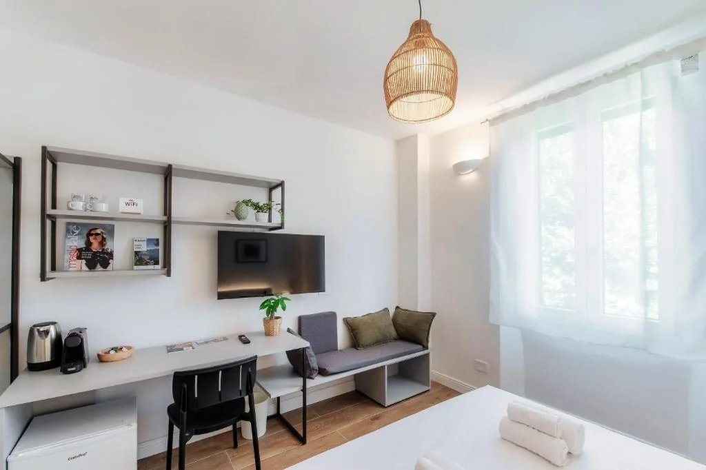 Casa Batèl Suites & Apartments – Ferry, Free Parking, Market & Lake Side — foto 8