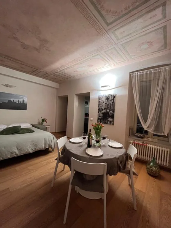 House with 1 Bedroom — Livinn Bergamo LA MANSARDINA1 e L’AFFRESCO