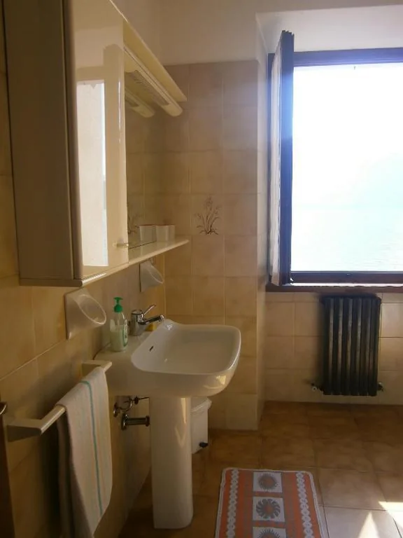 CASA IN RIVA AL LAGO — foto 6
