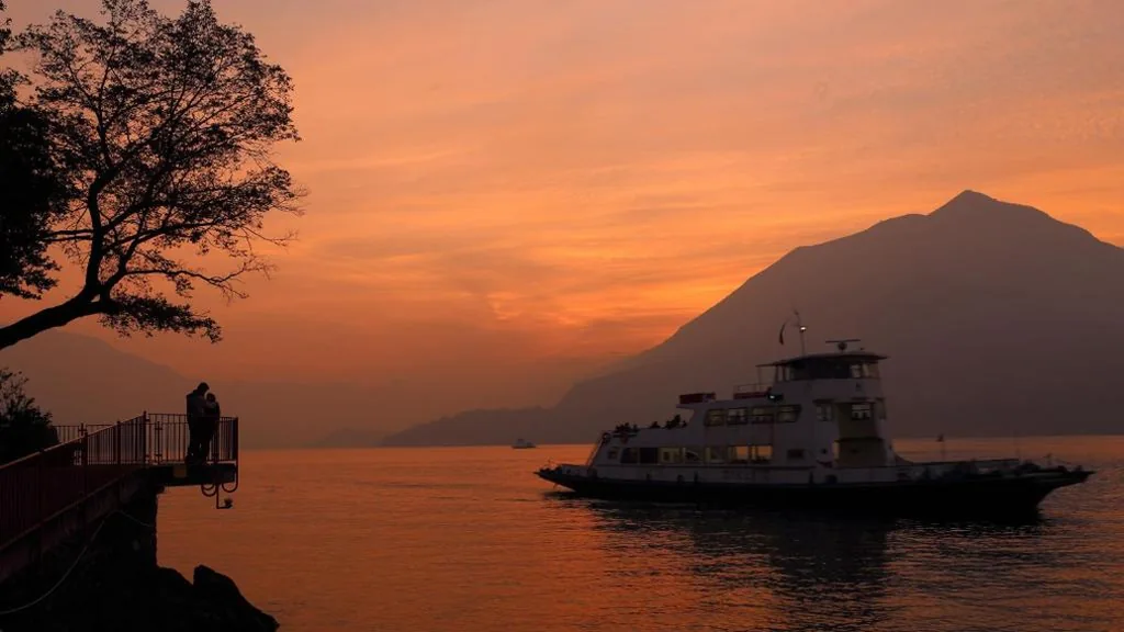 CASA IN RIVA AL LAGO — foto 7