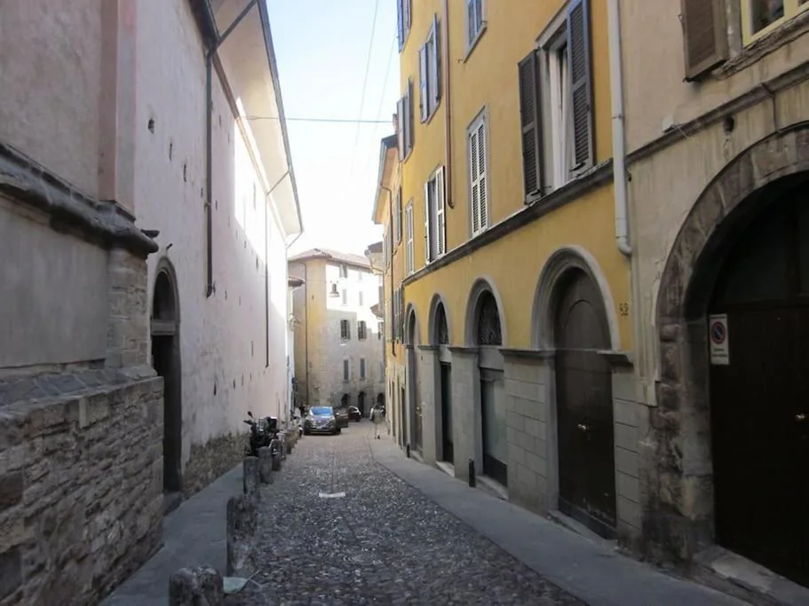 Casa LALLA in centro storico a Bergamo — foto 8