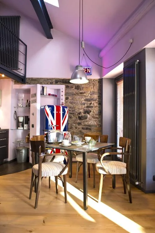 Casa Rossa – byMyHomeinComo