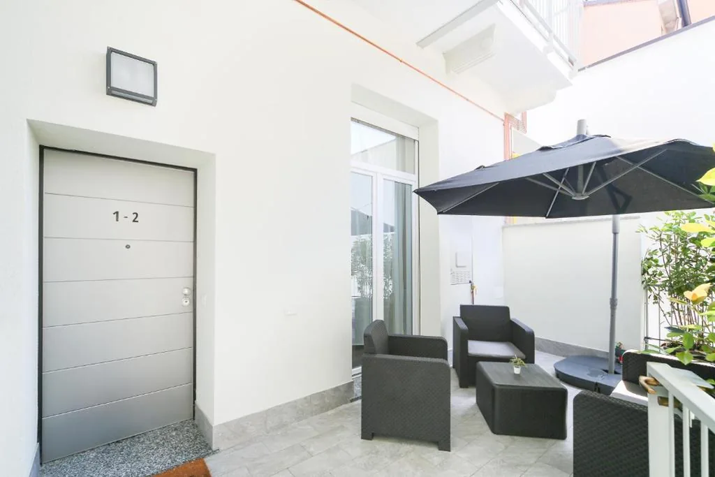 Casa Vacanze — KHL APARTMENTS – SanSiro, Milano