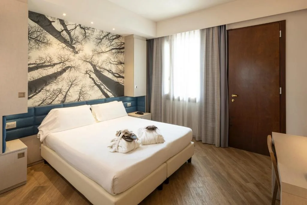 Comfort Queen Room with Garden View - Free Spa Access — Hotel Horizon Wellness & Spa Resort – Best Western Signature Collection