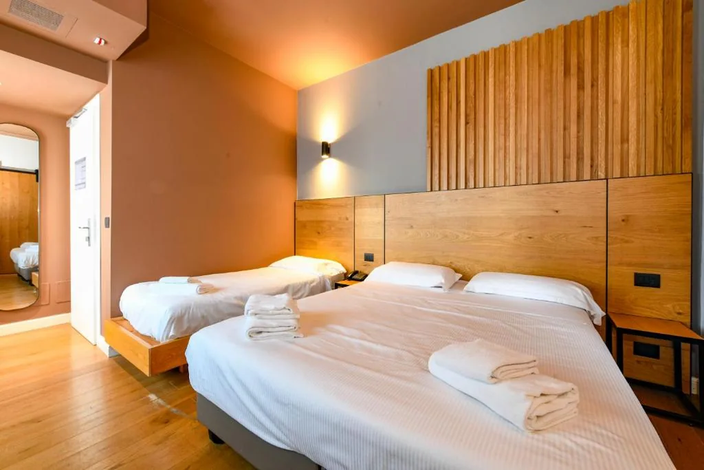 Comfort Queen Room with Sofa Bed - Non-Smoking — Best Western Hotel Arya