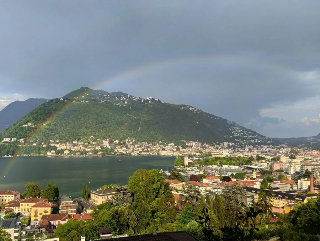 Como Lake Chic Retreat – Lake View – Self Checkin