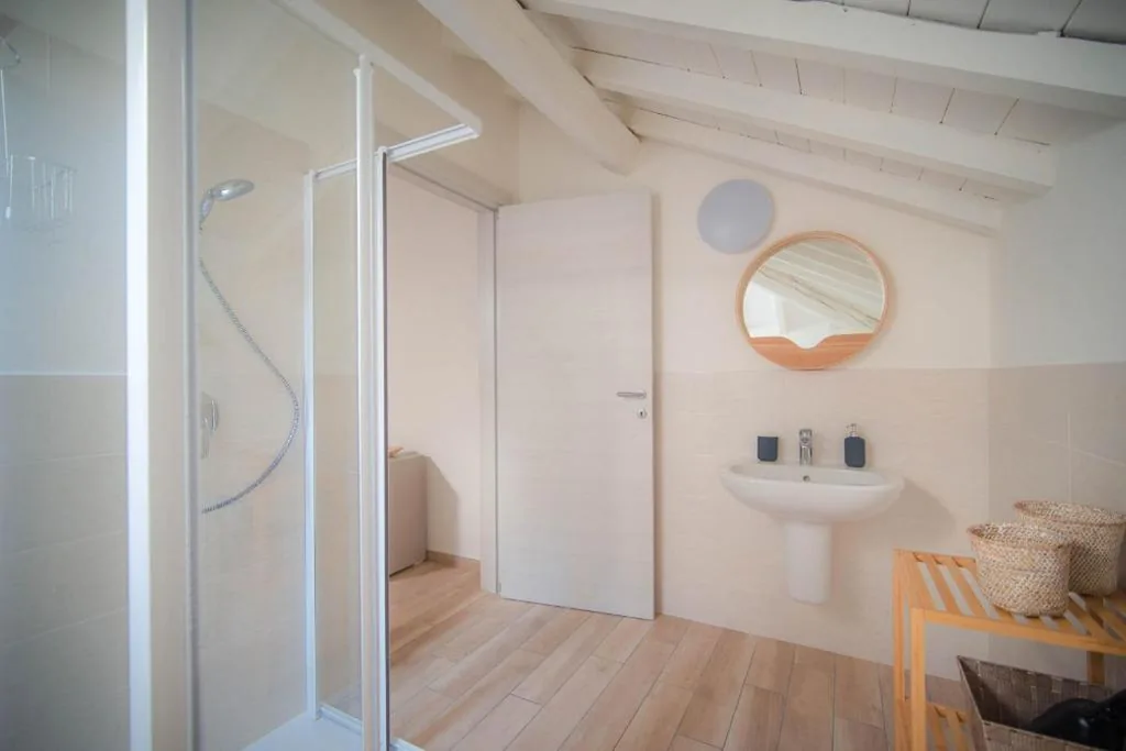 Comonfive Apartments
