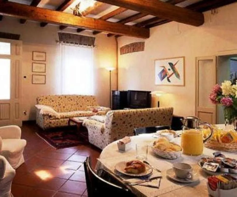 Corte Posta B&B – parcheggio e bagno in camera – ideale per Coppie, Soggiorni di lavoro, Viaggiatori interessati a arte e cultura — foto 5