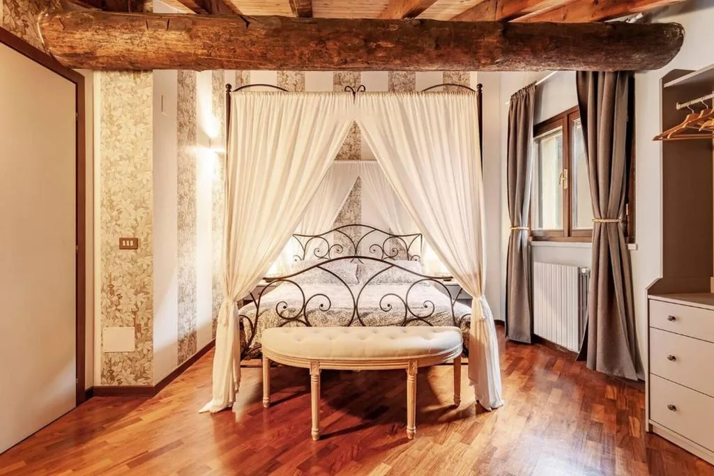 Design Villa with parking Navigli Milan sleeps5 — foto 7