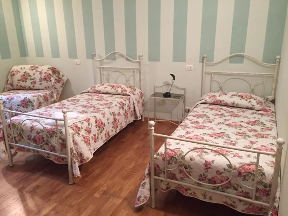Two Interconnecting Rooms with Private Bathroom (6 Adults) — City’s House Guest House