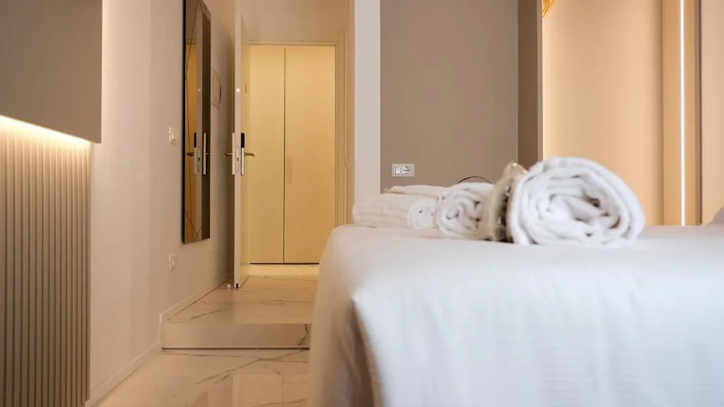 DUOMO HUB – Boutique Guest Rooms with Self Check-In