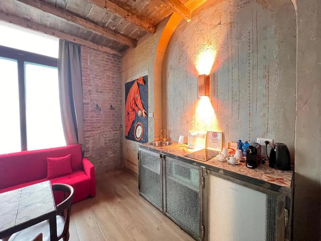 Emme Loft I Orange Moon – Vibrant Modern Luxury Loft Milan — foto 4