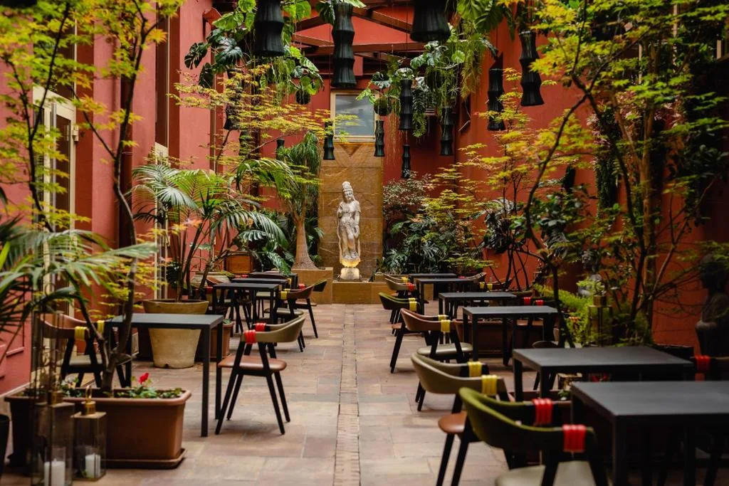 Enterprise Hotel Design & Boutique