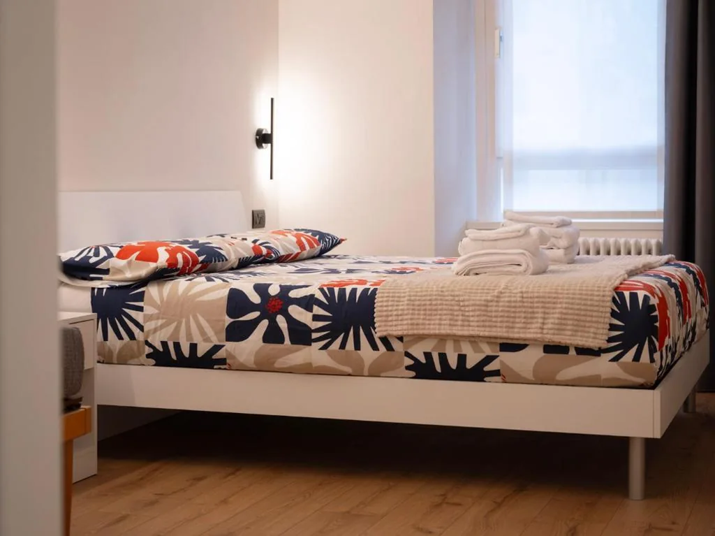 Foresteria Dambro rooms -2 Min walk to Bernina Express