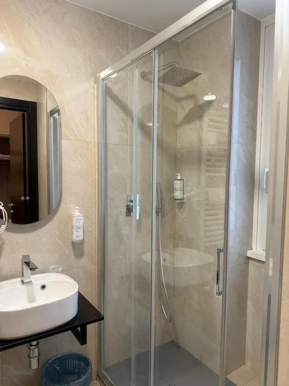 Guesthouse Central Station Group – Via Ponte Seveso 18 — foto 7