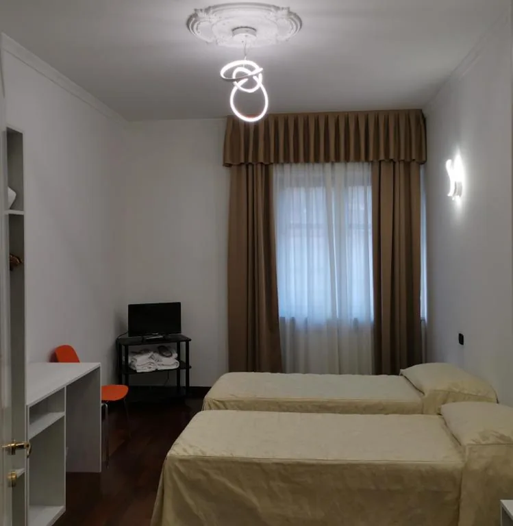 Guesthouse Central Station Group – Via Sammartini 15