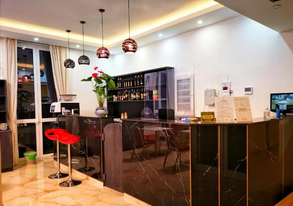 Guesthouse Central Station Group – Via Sammartini 15 — foto 5