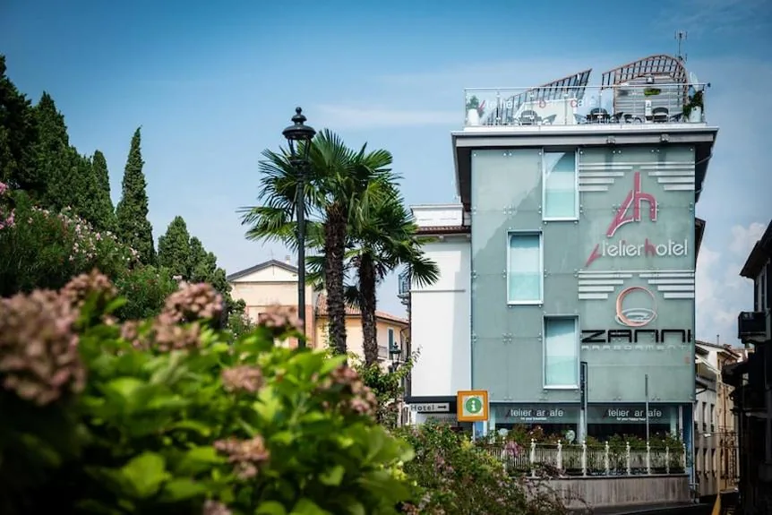 Happy Hotel Atelier Gardone Vittoriale