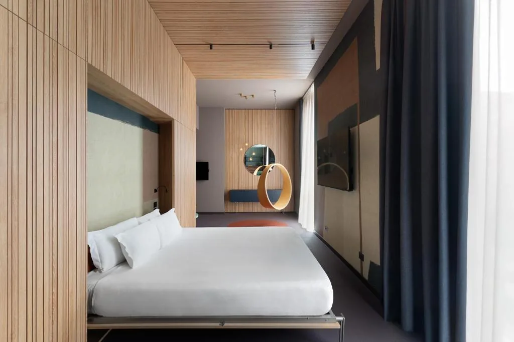 Hero - Junior Suite — 21 House of Stories Navigli