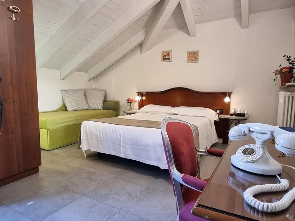 Hotel Charly