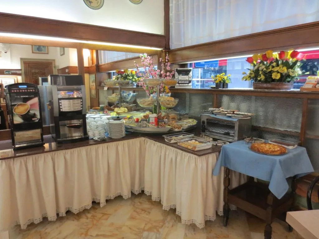 Hotel Italia City Center — foto 3