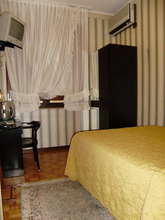 Hotel Italia City Center — foto 8