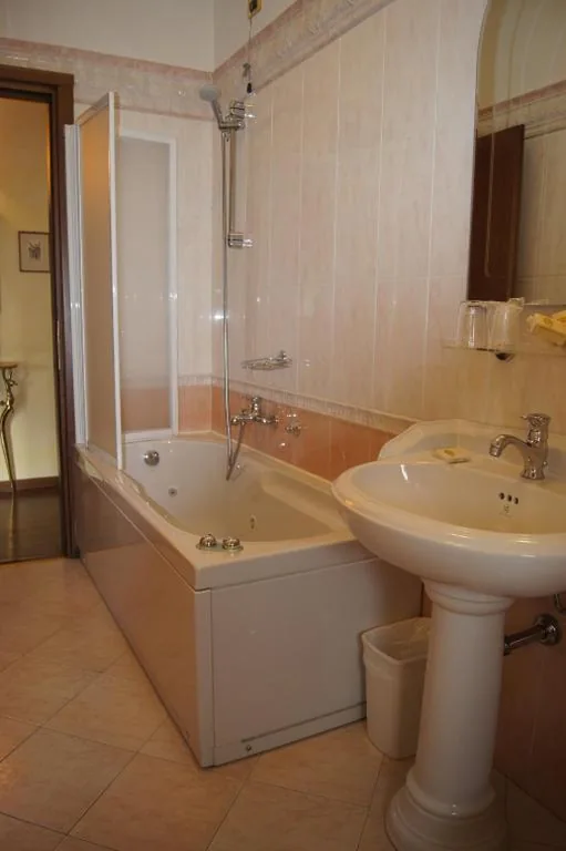 Hotel Lugana Parco Al Lago — foto 3