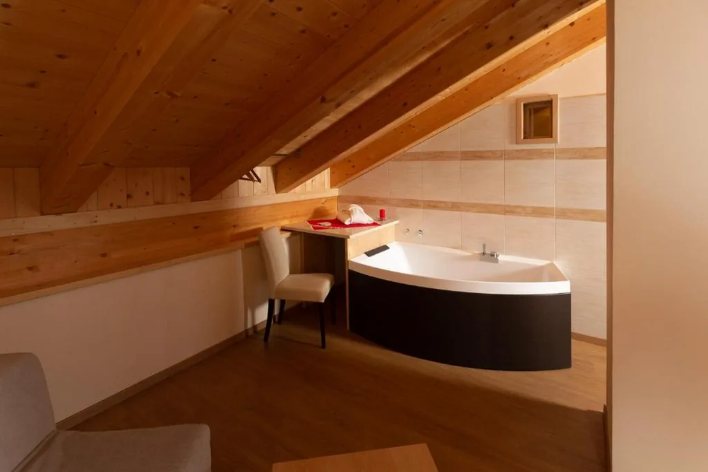 Hotel Meublè Adler – Rooms & Mountain Apartments
