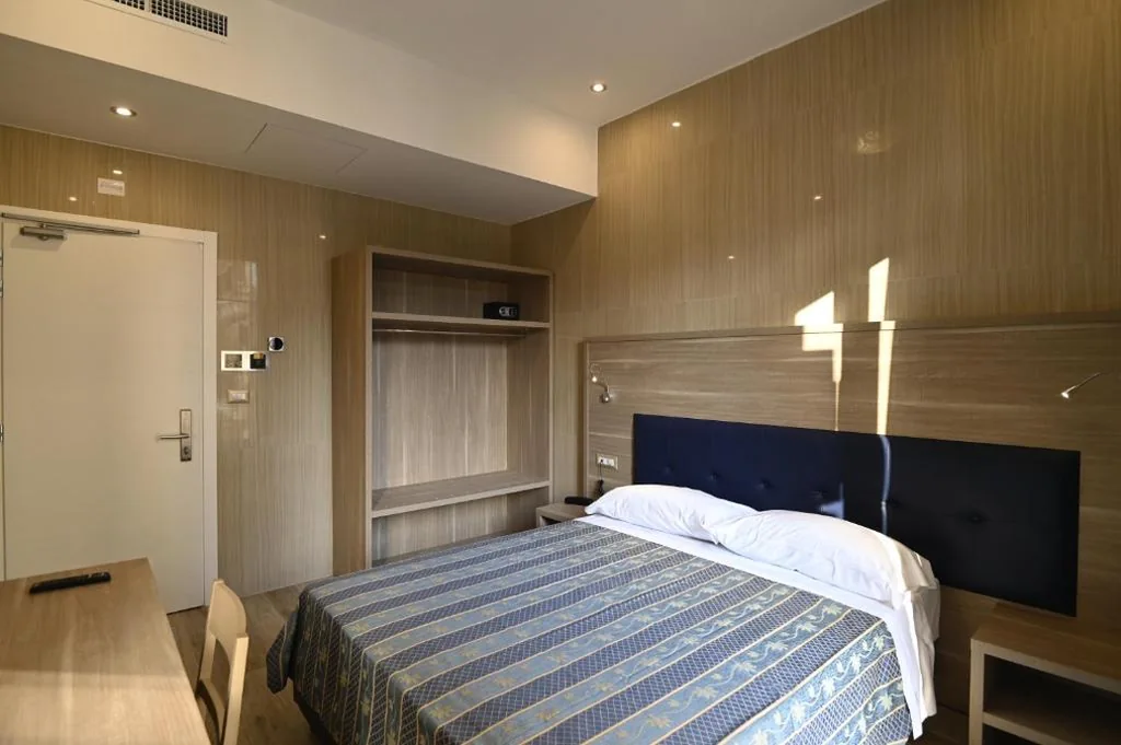 Hotel Midway — foto 3