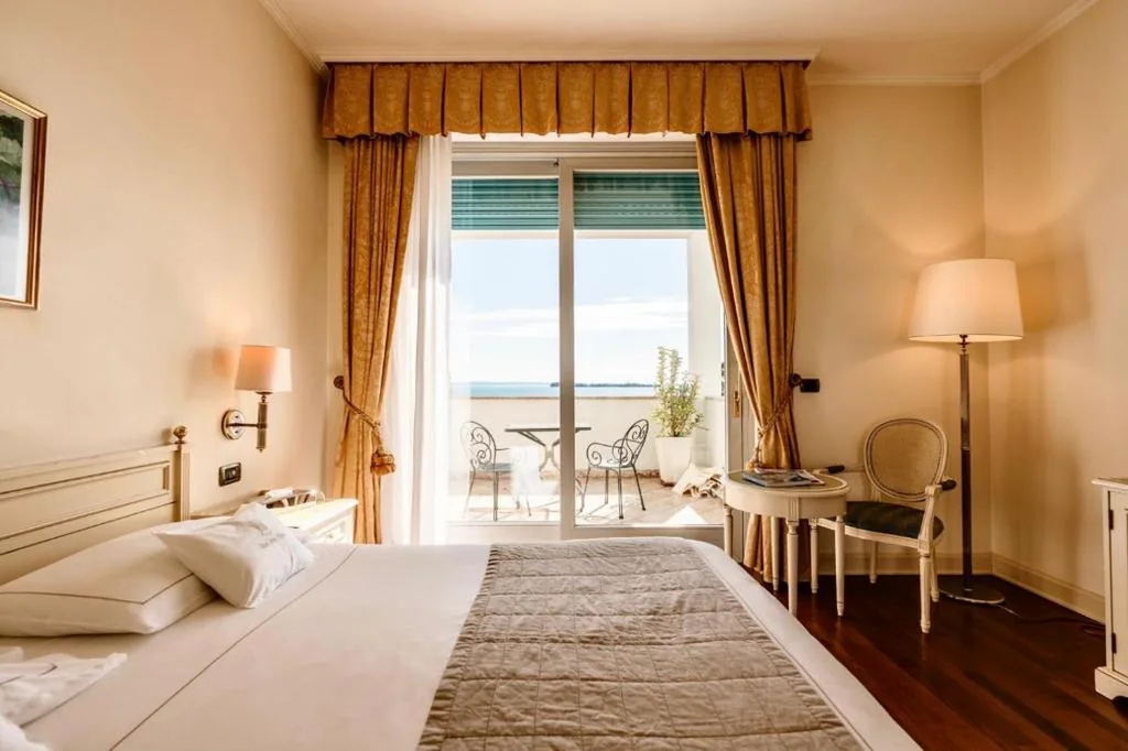 Hotel Savoy Palace
