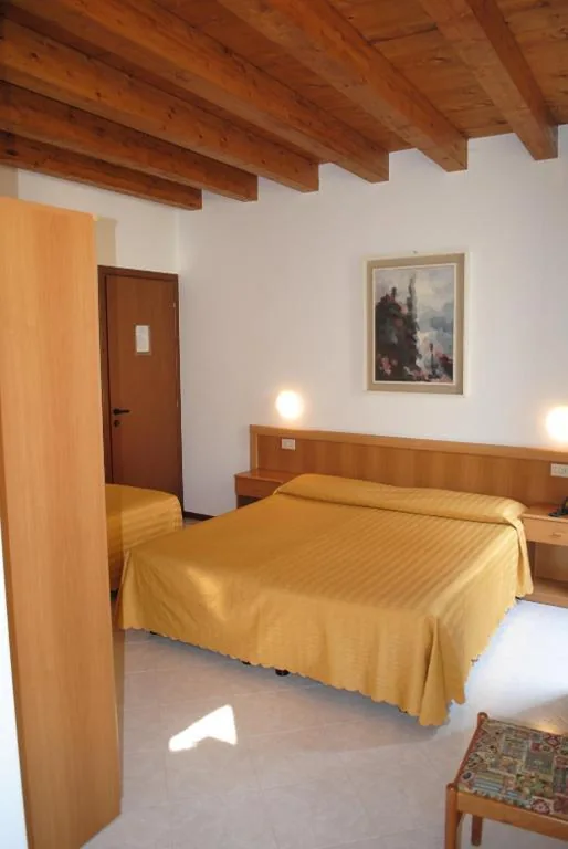 Hotel Tiziana Garnì — foto 6