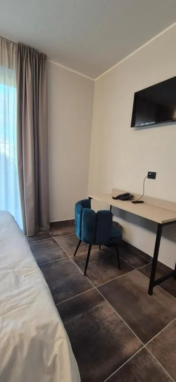 Hotel V7