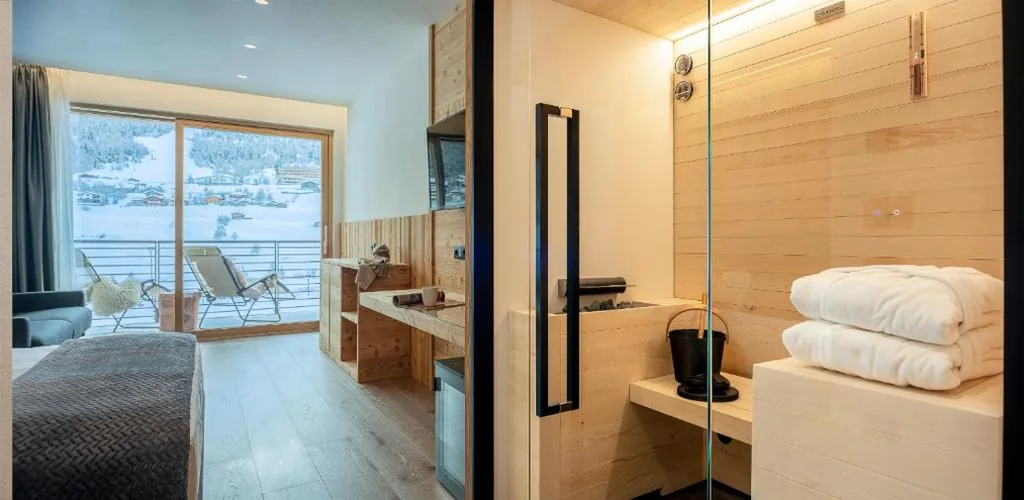 Junior Suite with Sauna — Vetta Alpine Relax