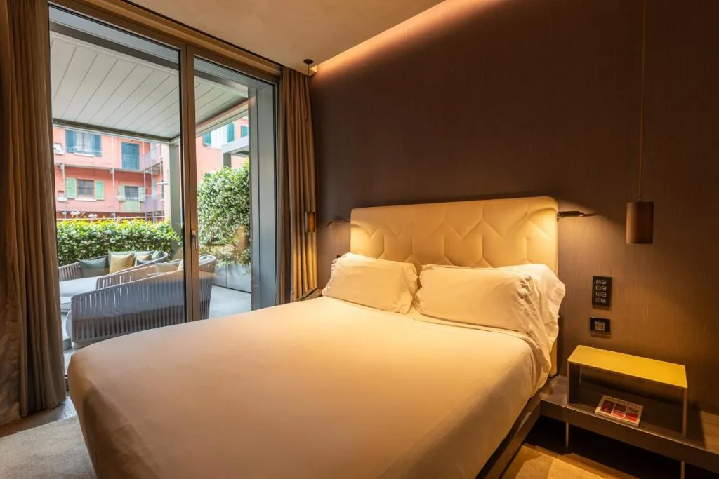 Junior Suite with Terrace — Hotel VIU Milan, a Member of Design Hotels