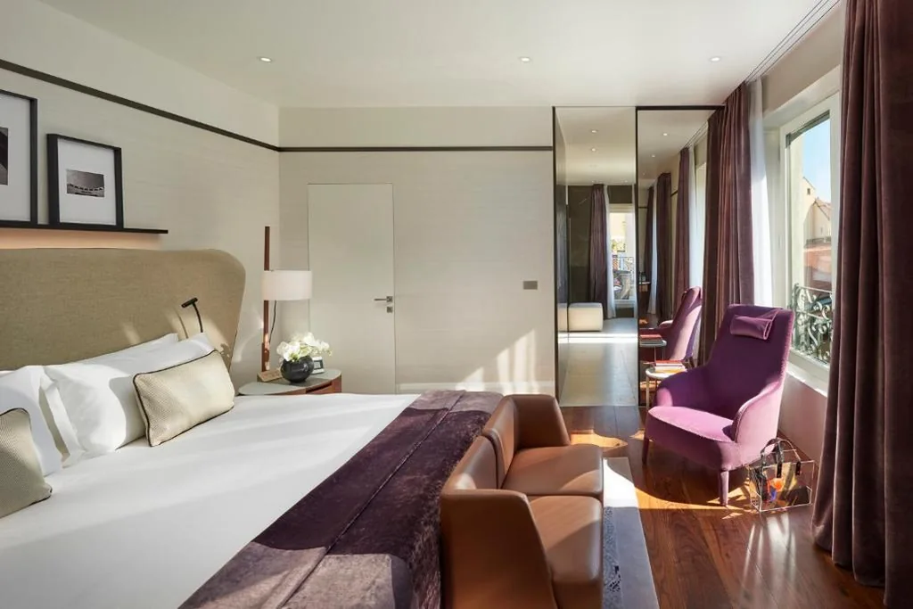 Junior Suite with Terrace — Mandarin Oriental, Milan