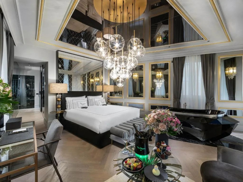 Junior Suite con Terrazza — The Plein Hotel – Small Luxury Hotels of the World