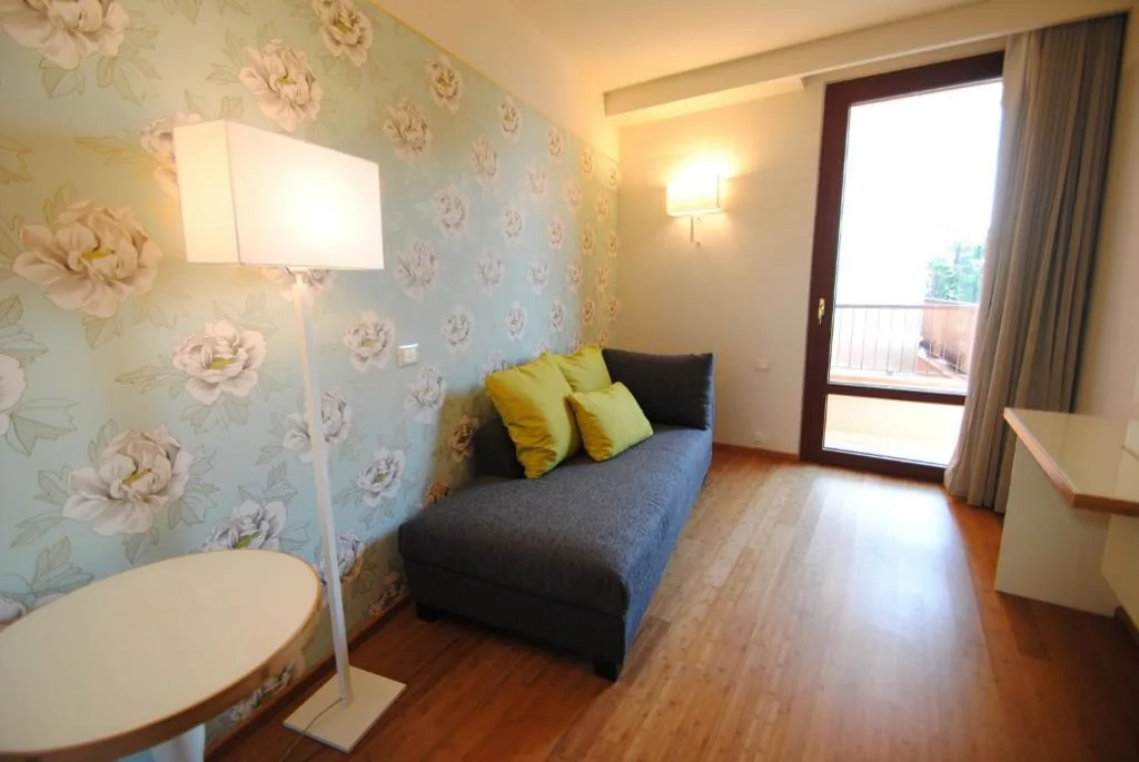 Junior Suite with Lake View — Hotel Eden