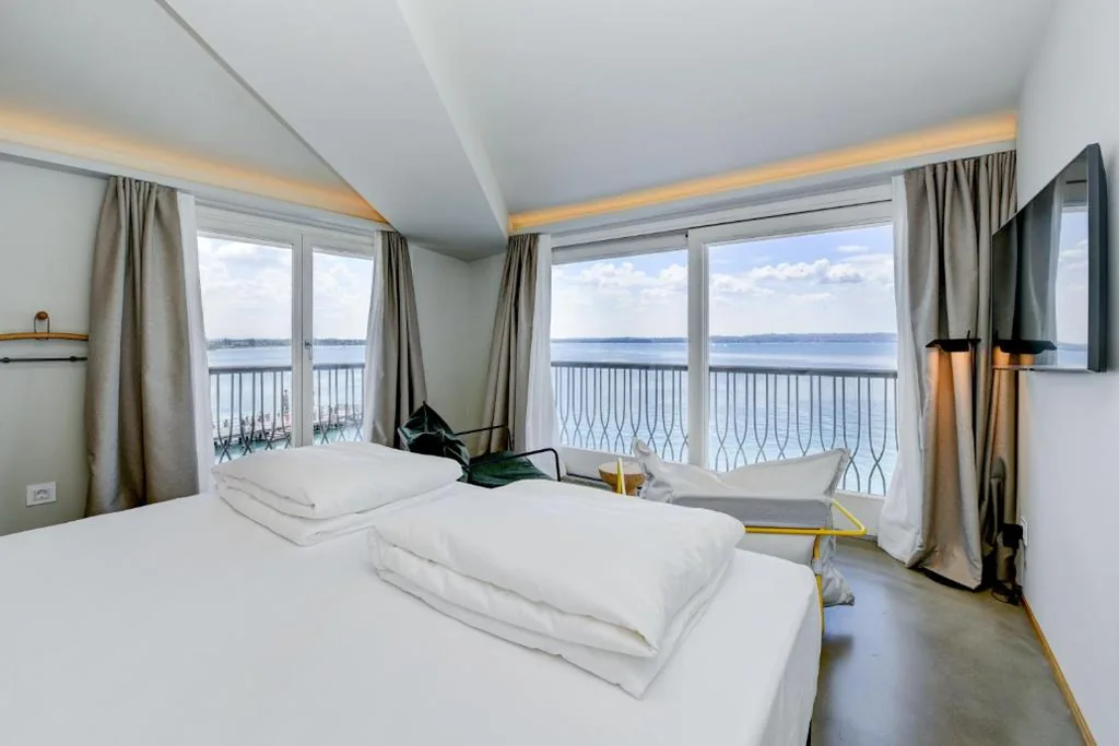 Junior Suite con Vista Lago — Hotel Flaminia