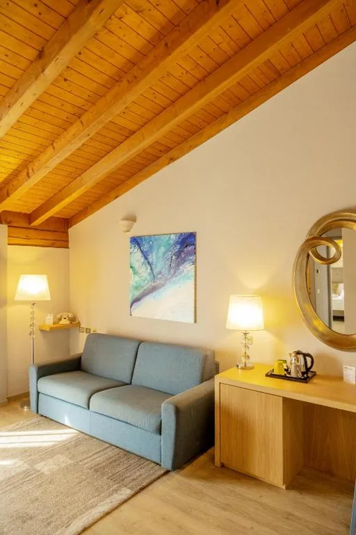 Junior Suite with Lake View — Hotel Residence Panorama La Forca, GTSGroup
