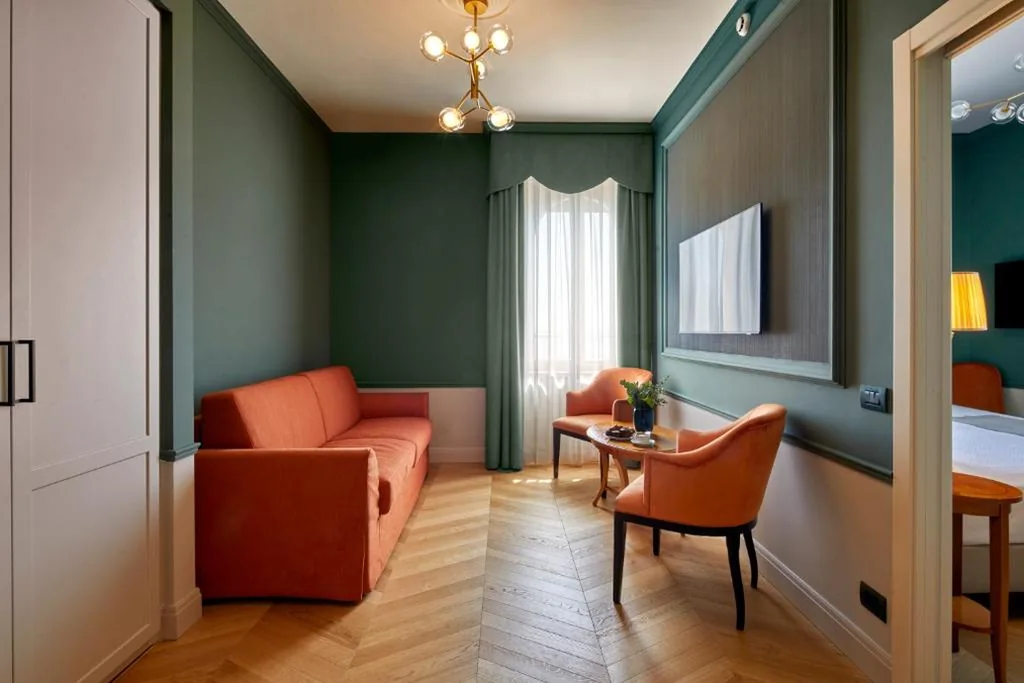 Junior Suite with Lake View — Hotel Villa Del Sogno