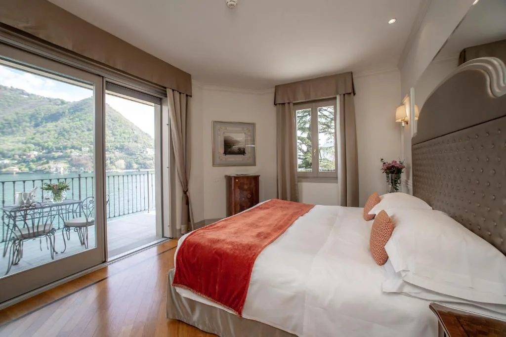 Junior Suite con Vista Lago — Hotel Villa Flori