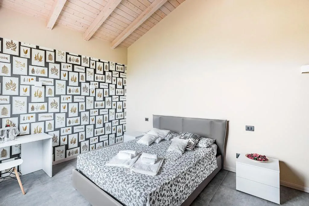 Junior Suite with Pool View — Marylinda