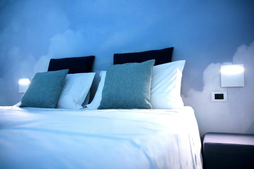 Junior Suite Deluxe — Experience Design Bed&Show