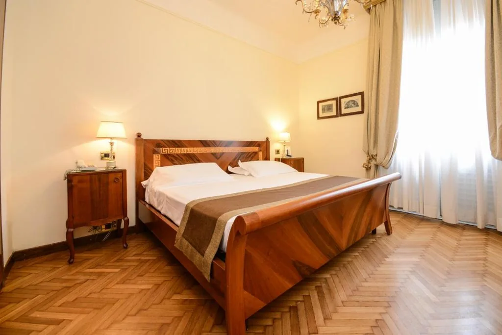 Junior Suite — Hotel Vittoria